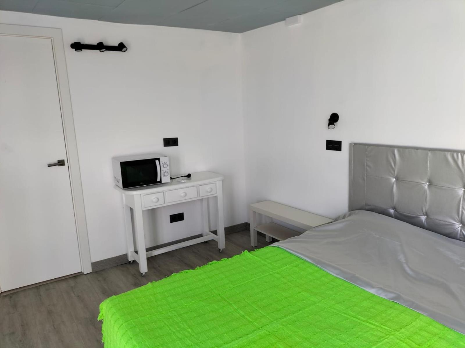 Vv Las Buganvillas Maspalomas - Cocina Y Habitaciones Con Banos Privados Екстериор снимка