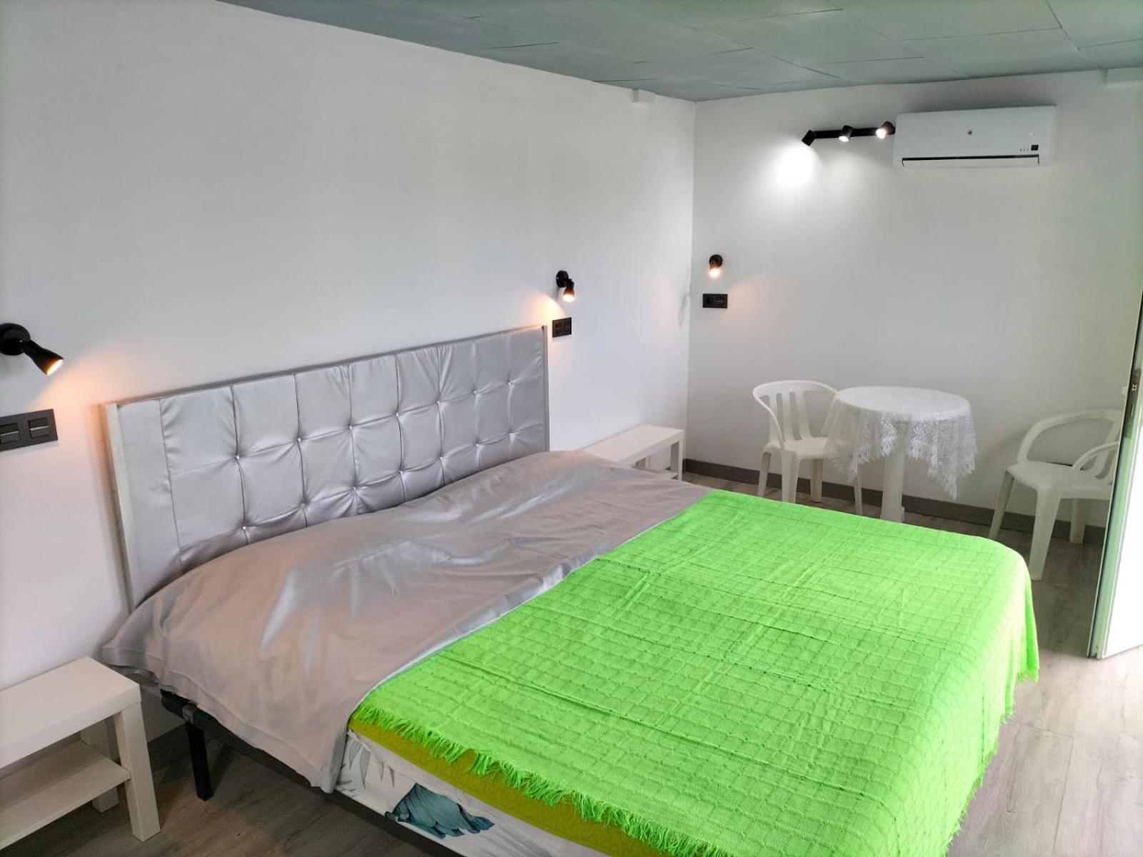 Vv Las Buganvillas Maspalomas - Cocina Y Habitaciones Con Banos Privados Екстериор снимка